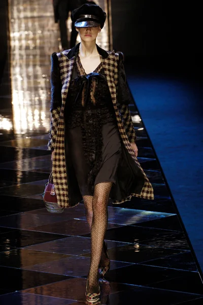 Look 12
